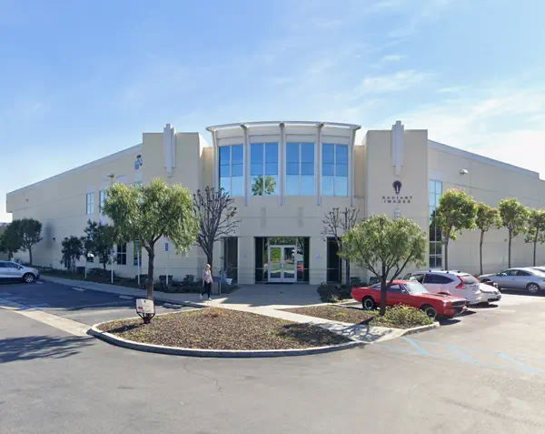 2710 Media Center, Drive
